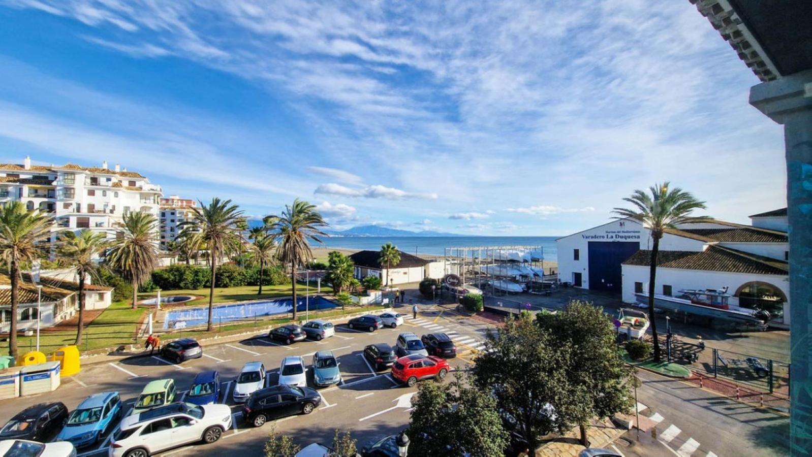 Апартаменты Duquesa Port Манилва Экстерьер фото